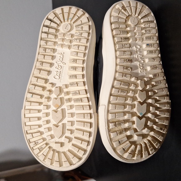 3 pairs boots size 7t - Picture 10 of 11